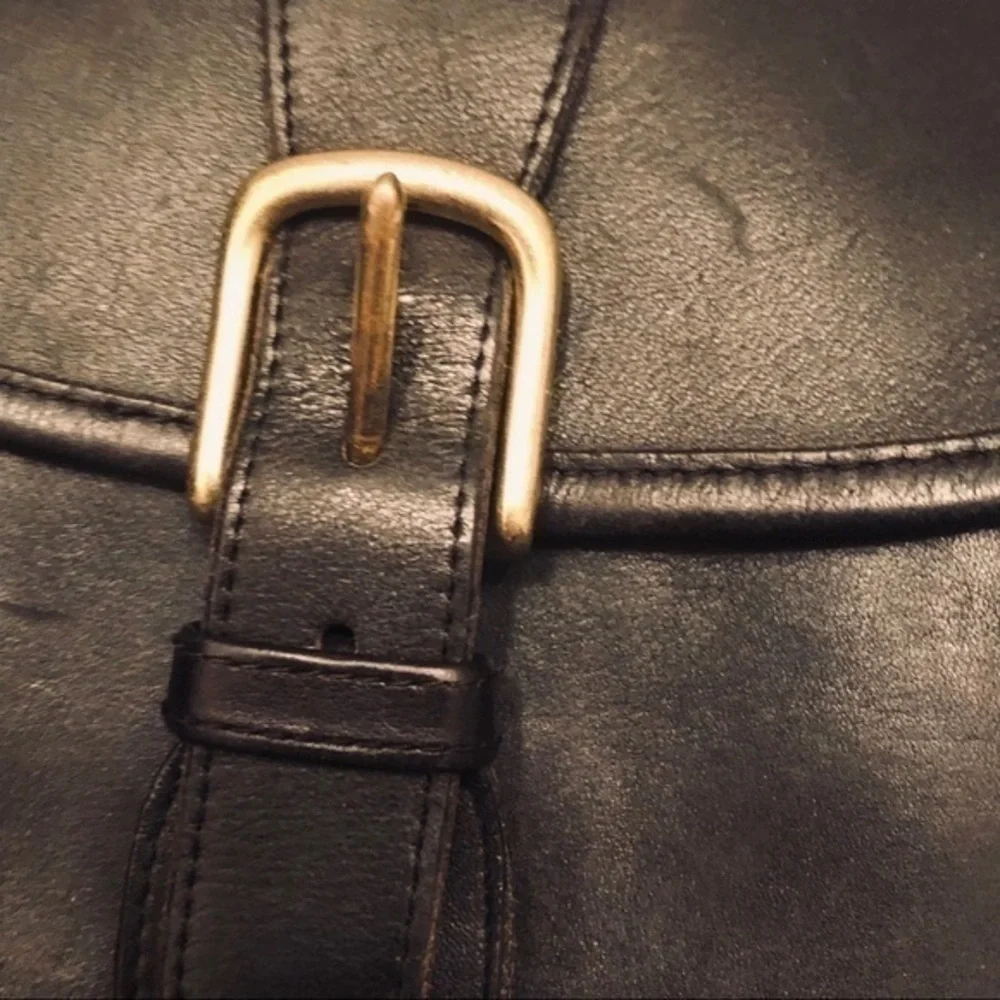 Coach vintage black leather Chelsea saddle bag